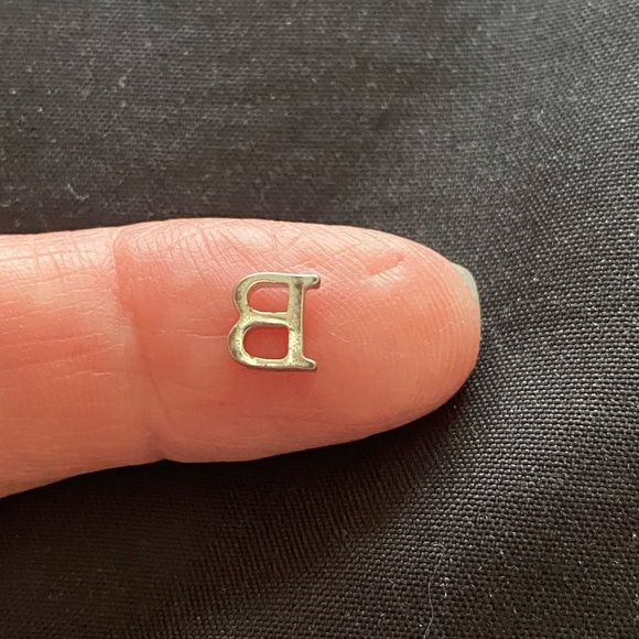 Origami Owl “B” Charm - Picture 2 of 4